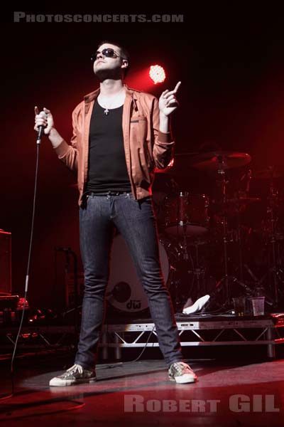 KASABIAN - 2010-02-08 - PARIS - Olympia - 